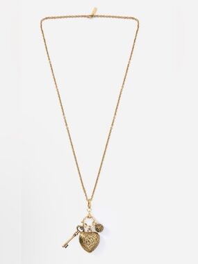Chloé Château Treasures Victorian Charms Vintage Gold Pendant Necklace